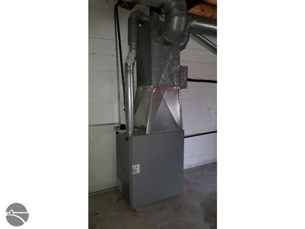 Image 29 of property listing at 502 S Broad Street, Harrison, MI 48625