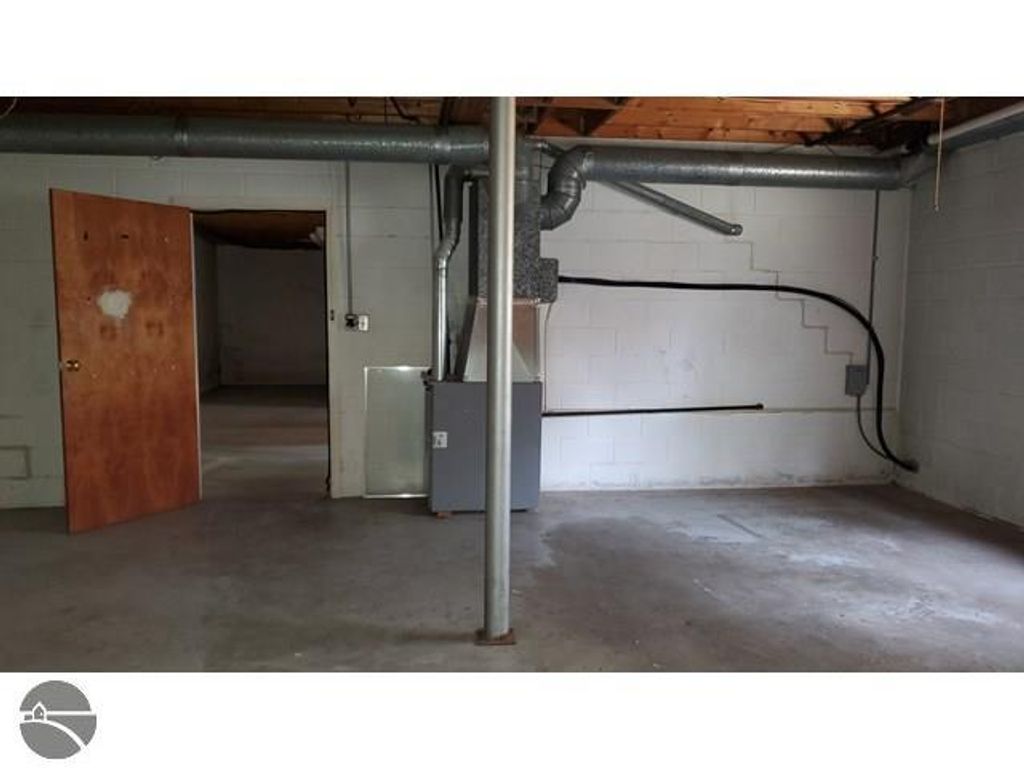 Image 30 of property listing at 502 S Broad Street, Harrison, MI 48625