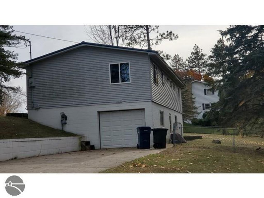 Image 36 of property listing at 502 S Broad Street, Harrison, MI 48625