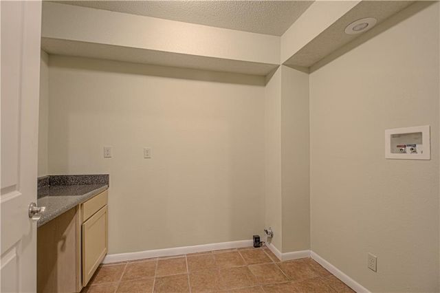 1810 E 97th Street A, Kansas City, MO 64131