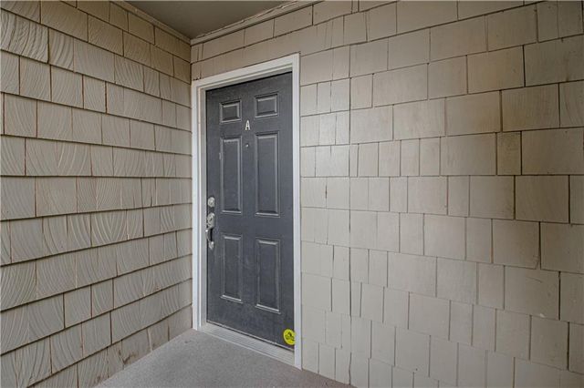 1810 E 97th Street A, Kansas City, MO 64131