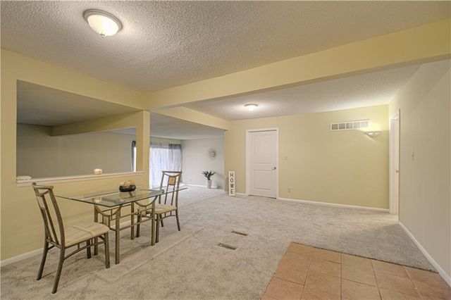 1810 E 97th Street A, Kansas City, MO 64131