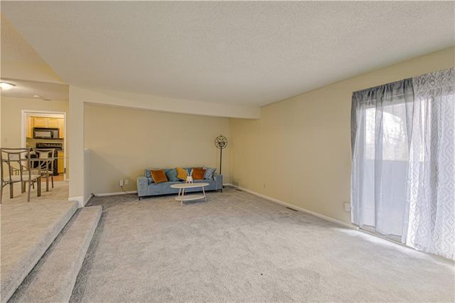 1810 E 97th Street A, Kansas City, MO 64131