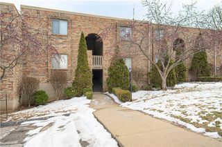 1810 E 97th Street A, Kansas City, MO 64131