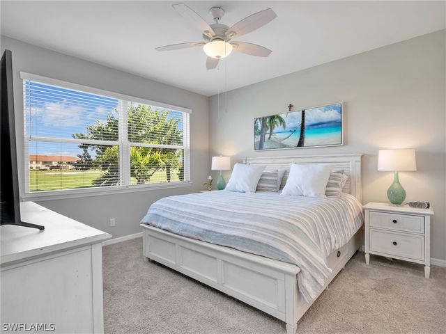 9394 Pocida CT 104, Naples, FL 34119