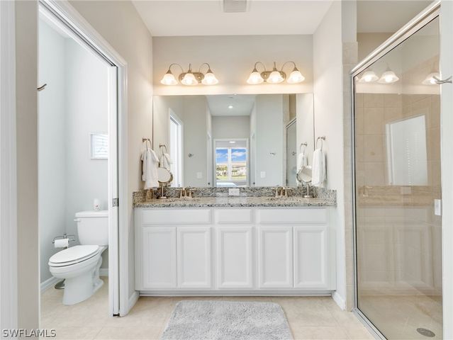 9394 Pocida CT 104, Naples, FL 34119