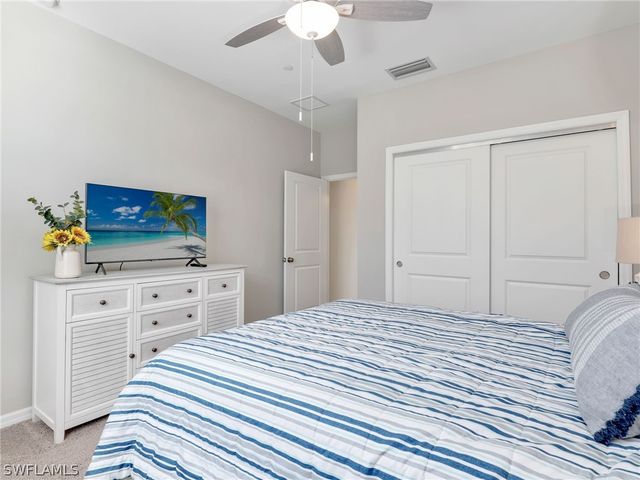 9394 Pocida CT 104, Naples, FL 34119