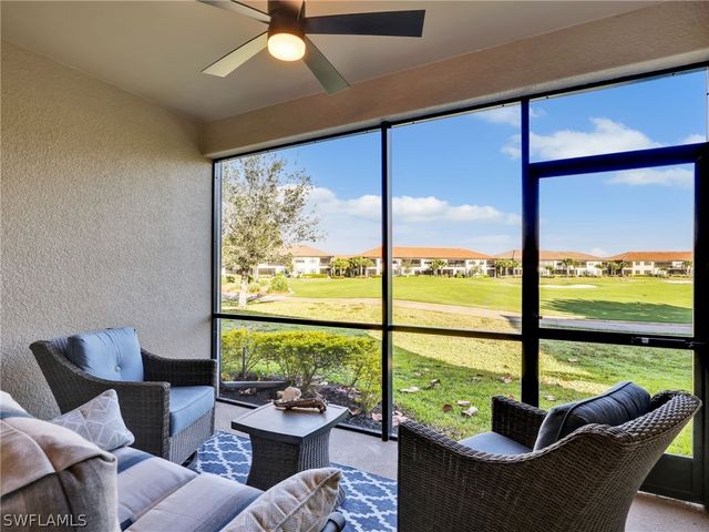 9394 Pocida CT 104, Naples, FL 34119