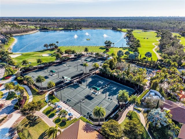 9394 Pocida CT 104, Naples, FL 34119