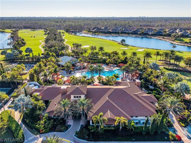 9394 Pocida CT 104, Naples, FL 34119