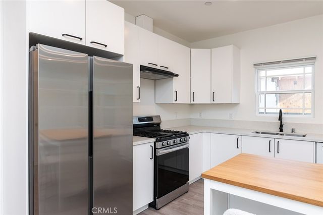 606 W Dryden A, Glendale, CA 91202