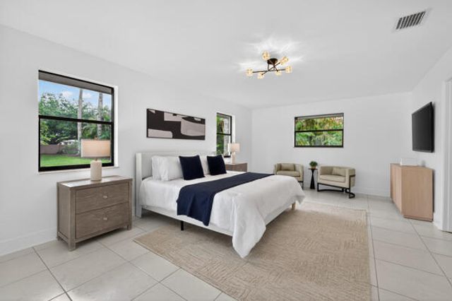 5510 W Castlegate Avenue, Davie, FL 33331