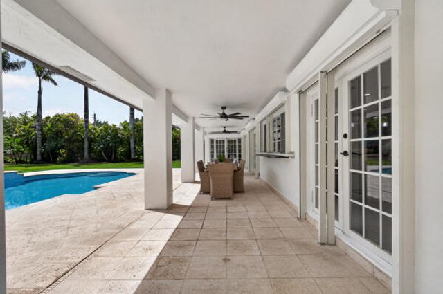 5510 W Castlegate Avenue, Davie, FL 33331