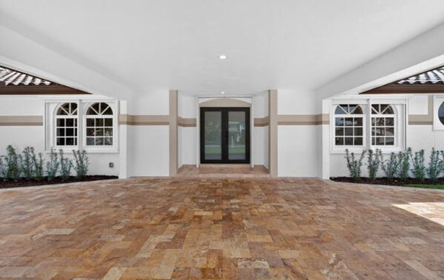 5510 W Castlegate Avenue, Davie, FL 33331