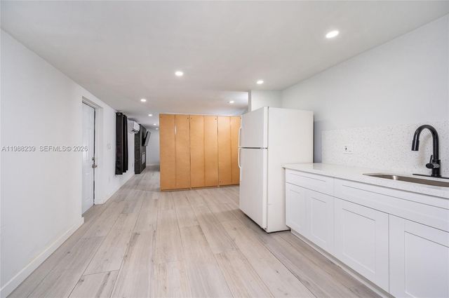 10954 SW 157th Ter 2, Miami, FL 33157