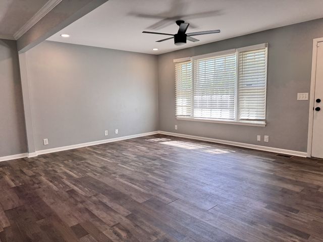 187 Wessington Pl, Hendersonville, TN 37075