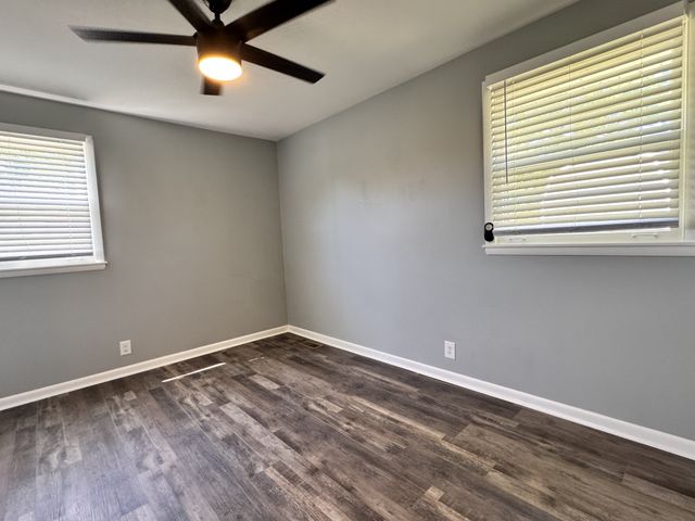 187 Wessington Pl, Hendersonville, TN 37075
