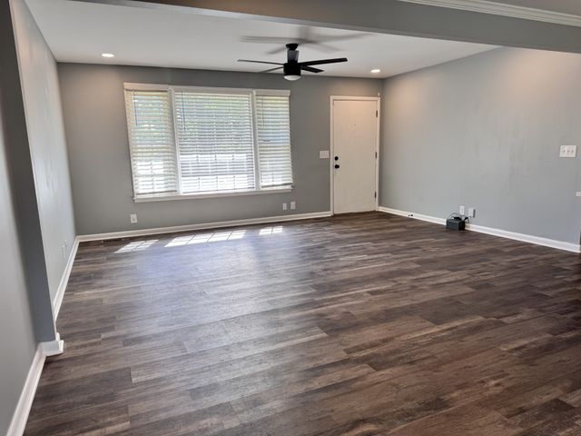187 Wessington Pl, Hendersonville, TN 37075