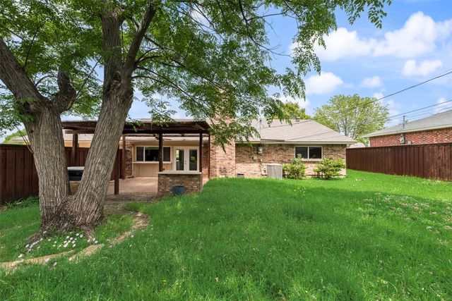 6622 Leameadow Drive, Dallas, TX 75248