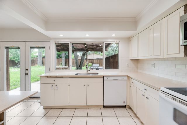 6622 Leameadow Drive, Dallas, TX 75248