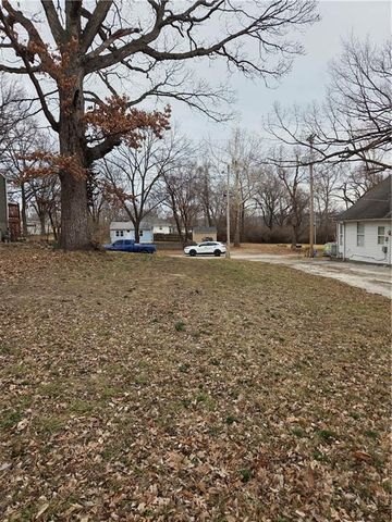 1856 S Saint Paul Street, Kansas City, KS 66103