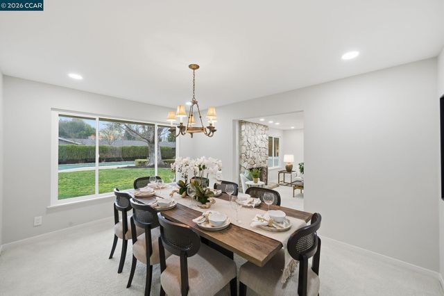 348 Del Amigo Rd, Danville, CA 94526