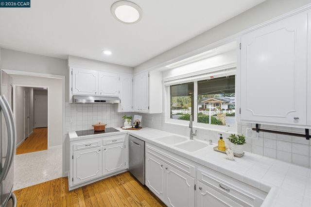 348 Del Amigo Rd, Danville, CA 94526