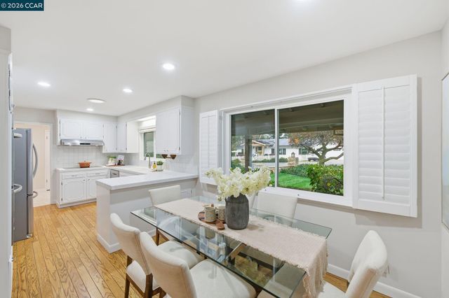 348 Del Amigo Rd, Danville, CA 94526