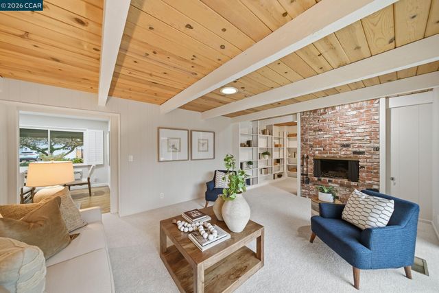 348 Del Amigo Rd, Danville, CA 94526