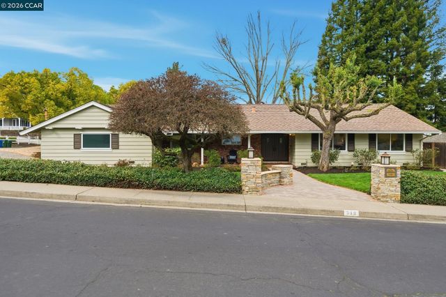 348 Del Amigo Rd, Danville, CA 94526