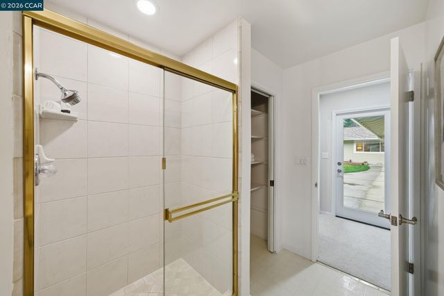 348 Del Amigo Rd, Danville, CA 94526