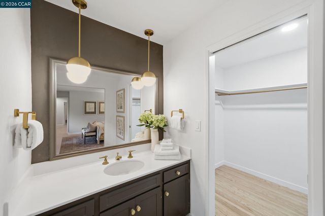 348 Del Amigo Rd, Danville, CA 94526