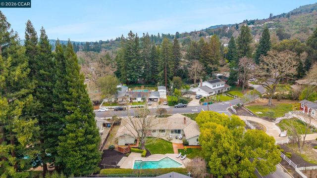 348 Del Amigo Rd, Danville, CA 94526