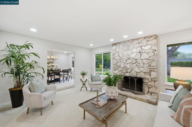 348 Del Amigo Rd, Danville, CA 94526