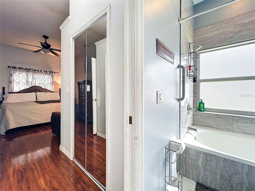 Image 22 of property listing at 11500 CHESTFIELD COURT, Orlando, FL 32837