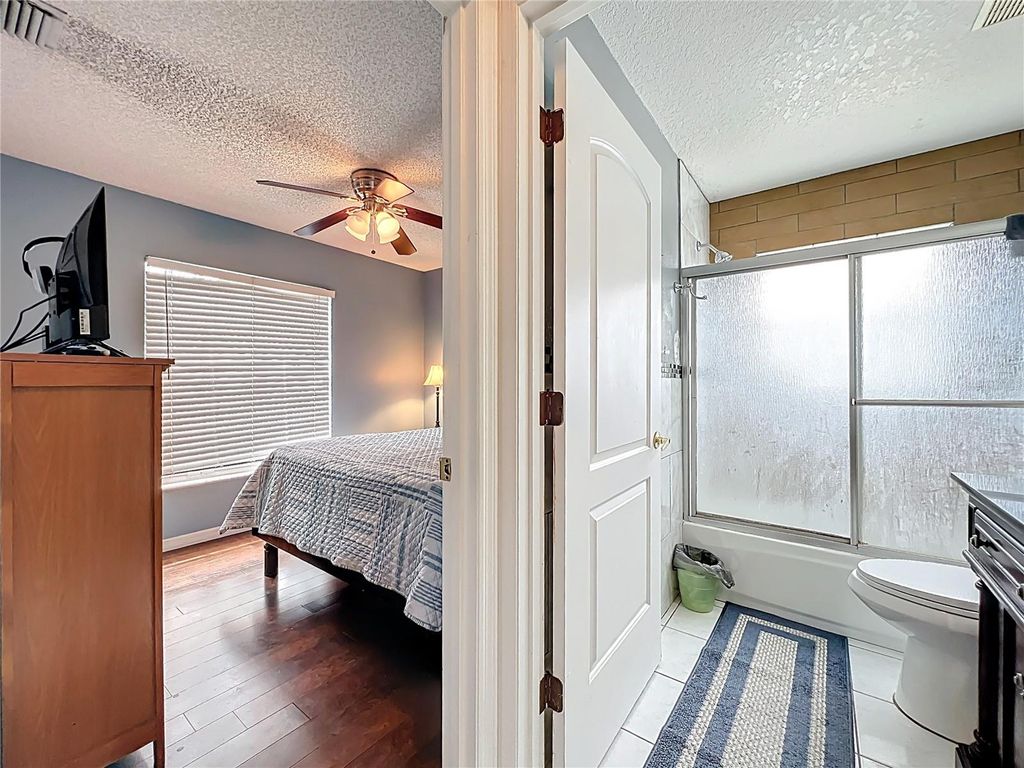 Image 28 of property listing at 11500 CHESTFIELD COURT, Orlando, FL 32837