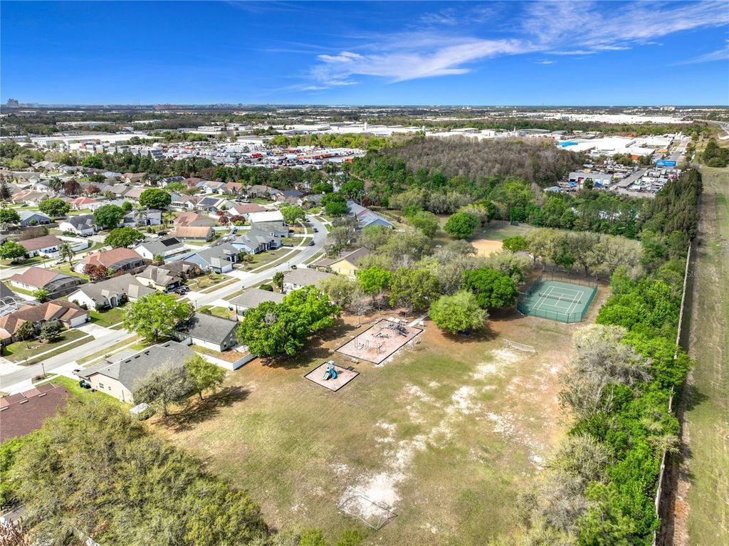 Image 60 of property listing at 11500 CHESTFIELD COURT, Orlando, FL 32837