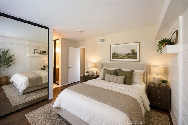 28015 Tupelo Ridge, Valencia, CA 91354