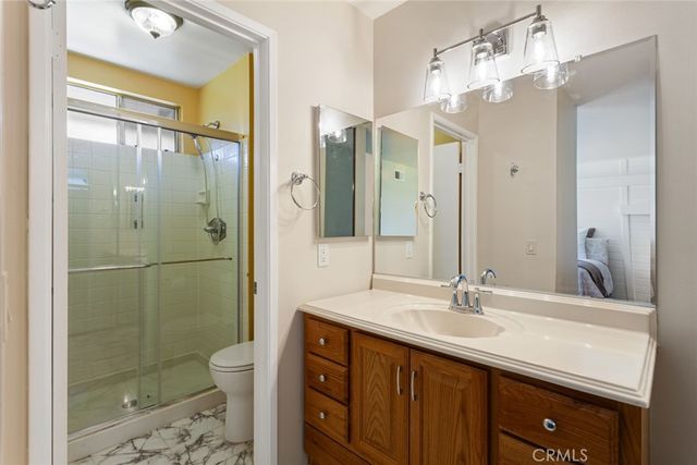 28015 Tupelo Ridge, Valencia, CA 91354