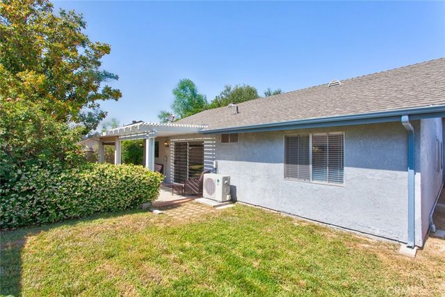 28015 Tupelo Ridge, Valencia, CA 91354