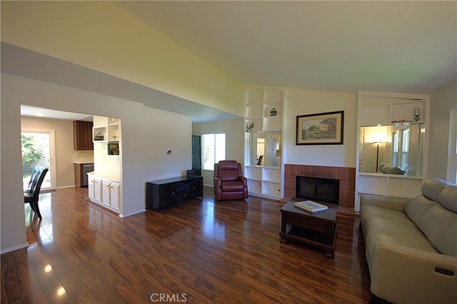 28015 Tupelo Ridge, Valencia, CA 91354