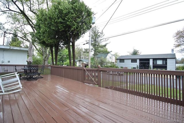 19 Crescent Circle, Rock Hill, NY 12775