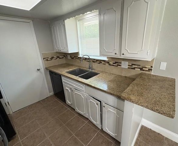 12127 Rhinebeck Drive, Houston, TX 77089