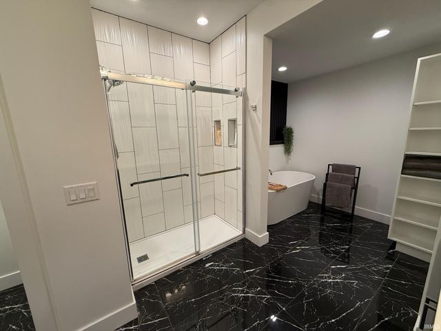 575 Sandringham Pass, Fort Wayne, IN 46845