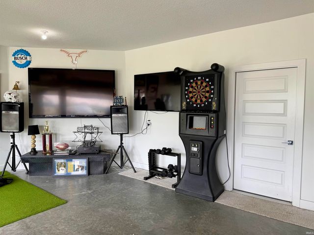 575 Sandringham Pass, Fort Wayne, IN 46845
