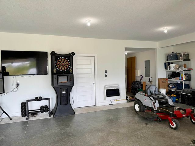 575 Sandringham Pass, Fort Wayne, IN 46845