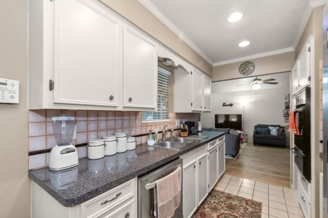 2114 Savanna Court S, League City, TX 77573