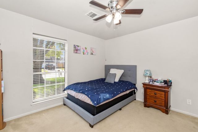 2114 Savanna Court S, League City, TX 77573