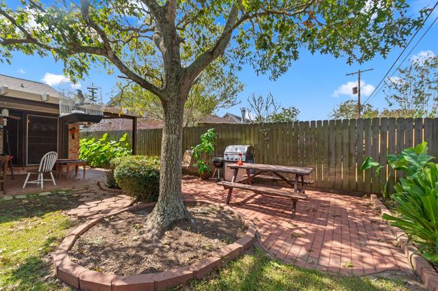 2114 Savanna Court S, League City, TX 77573