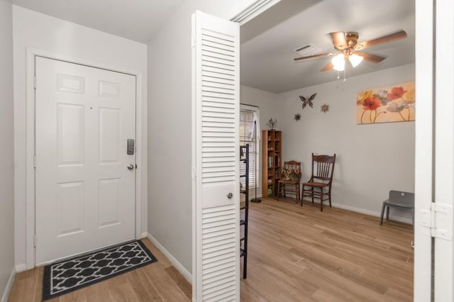 2114 Savanna Court S, League City, TX 77573